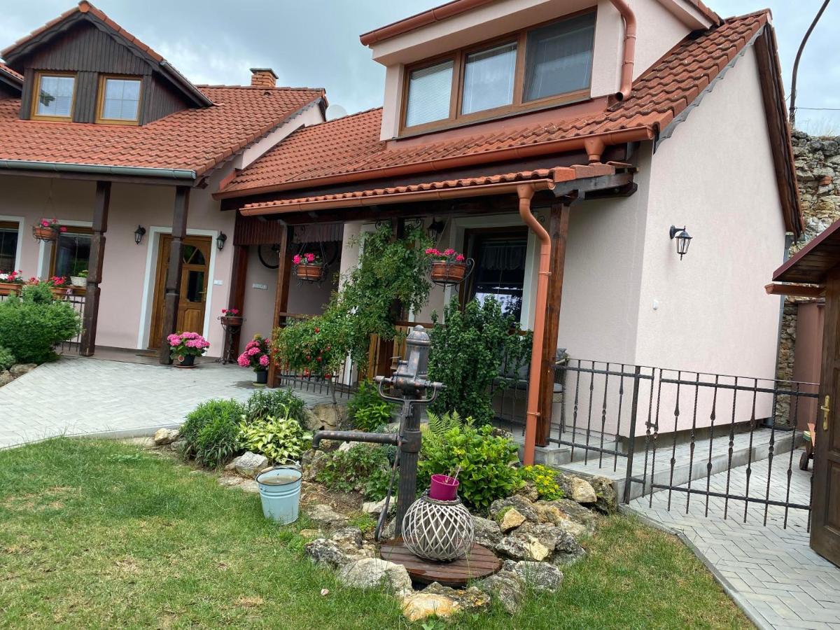 "Na Skale " Apartment In Center, Free Parking Бойнице Экстерьер фото